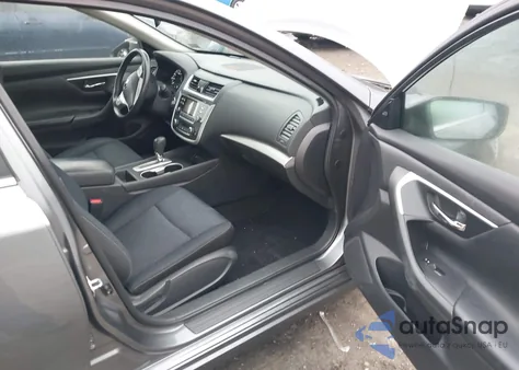 2017 Nissan Altima 2.5 Sv z USA, uszkodzony, nr VIN 1N4AL3AP5HC285187